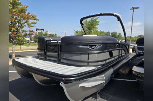 2026 Bennington M Quad Bench 24 MFB Tritoon in rochester MN