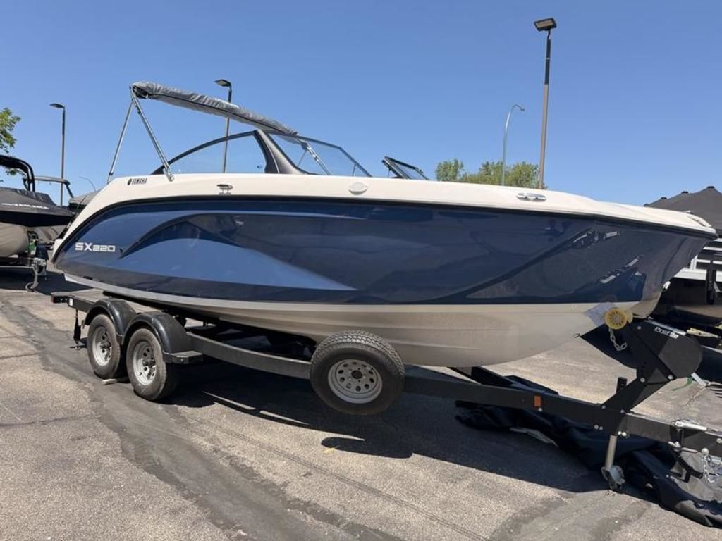 2026 Yamaha Boats SX220 in wayzata MN