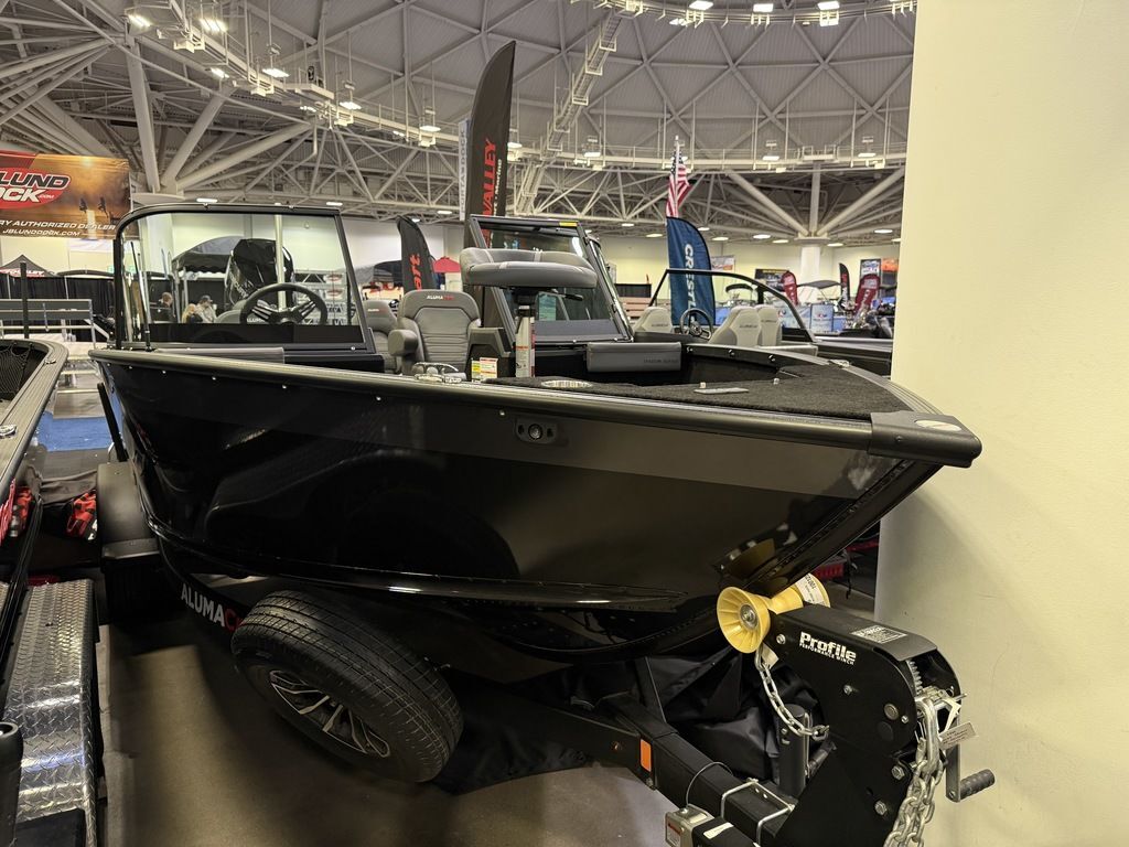 2026 Alumacraft Competitor 205X Sport SHADOW 185 SC in red wing MN