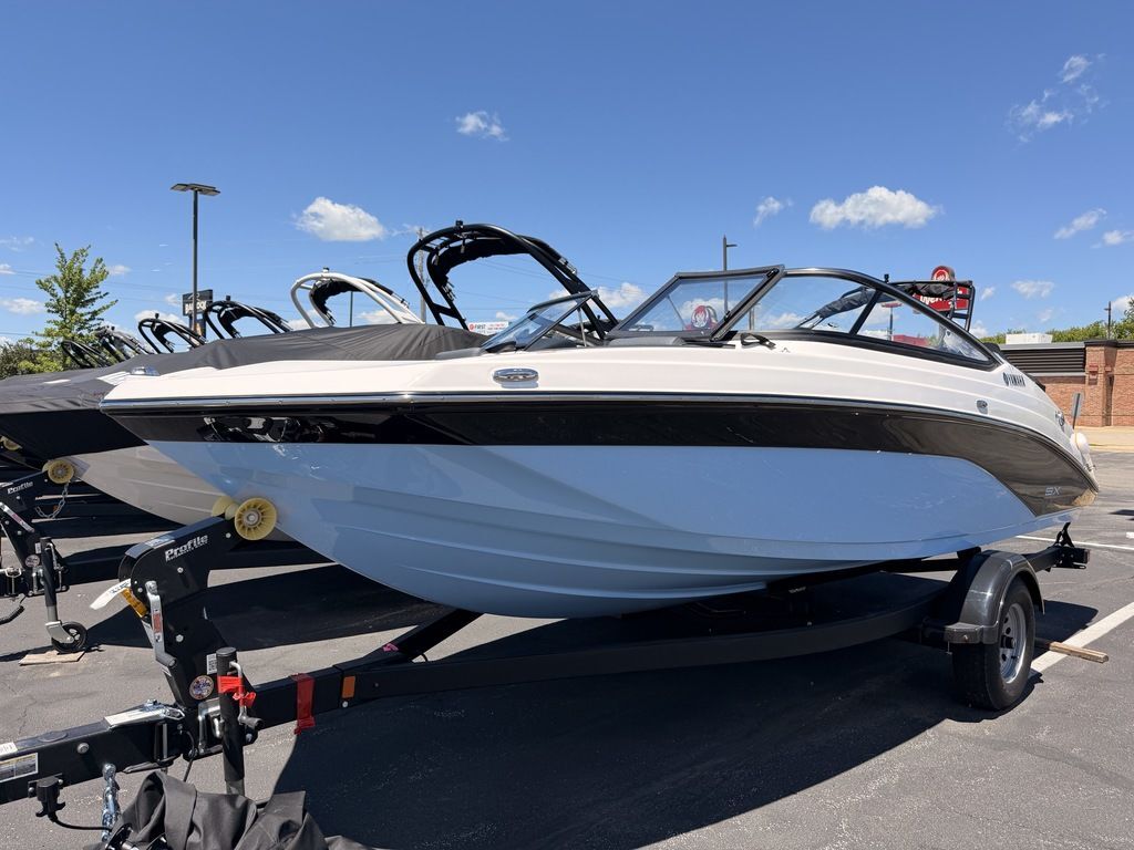 2026 Yamaha Boats SX195 in red wing MN