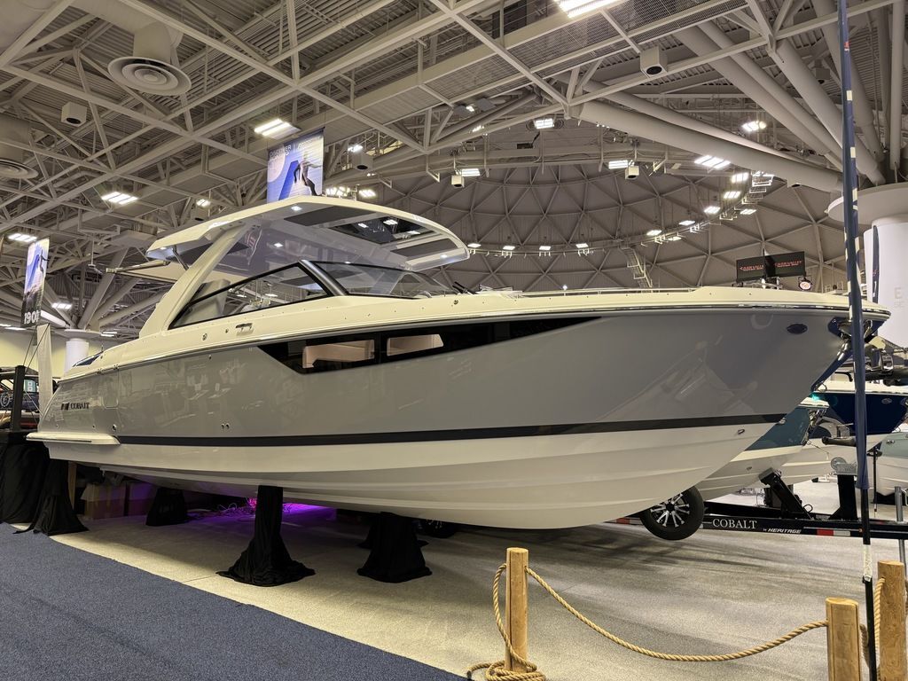 2026 Cobalt Boats R35 in red wing MN