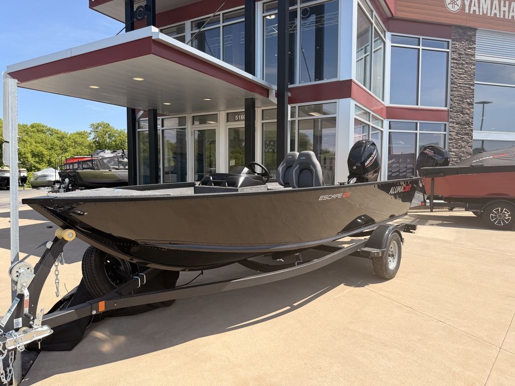 2026 Alumacraft Escape 165 Side Console MV 2072 AW SC in red wing MN