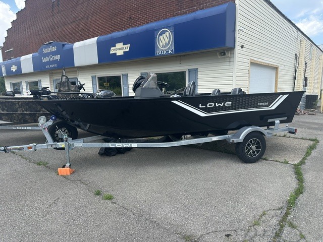 2026 Lowe Fishing Machine Side Console FM 1625 SC in roaming shores OH