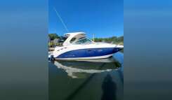 2010 Chaparral 310 Signature Cruiser Boat boat