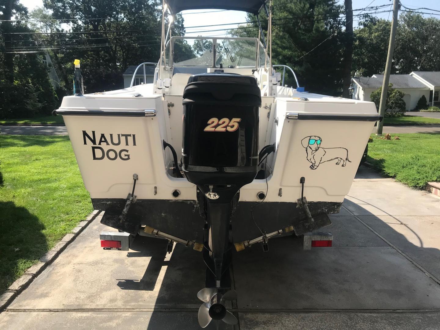1997 Robalo 2140 in flanders NY