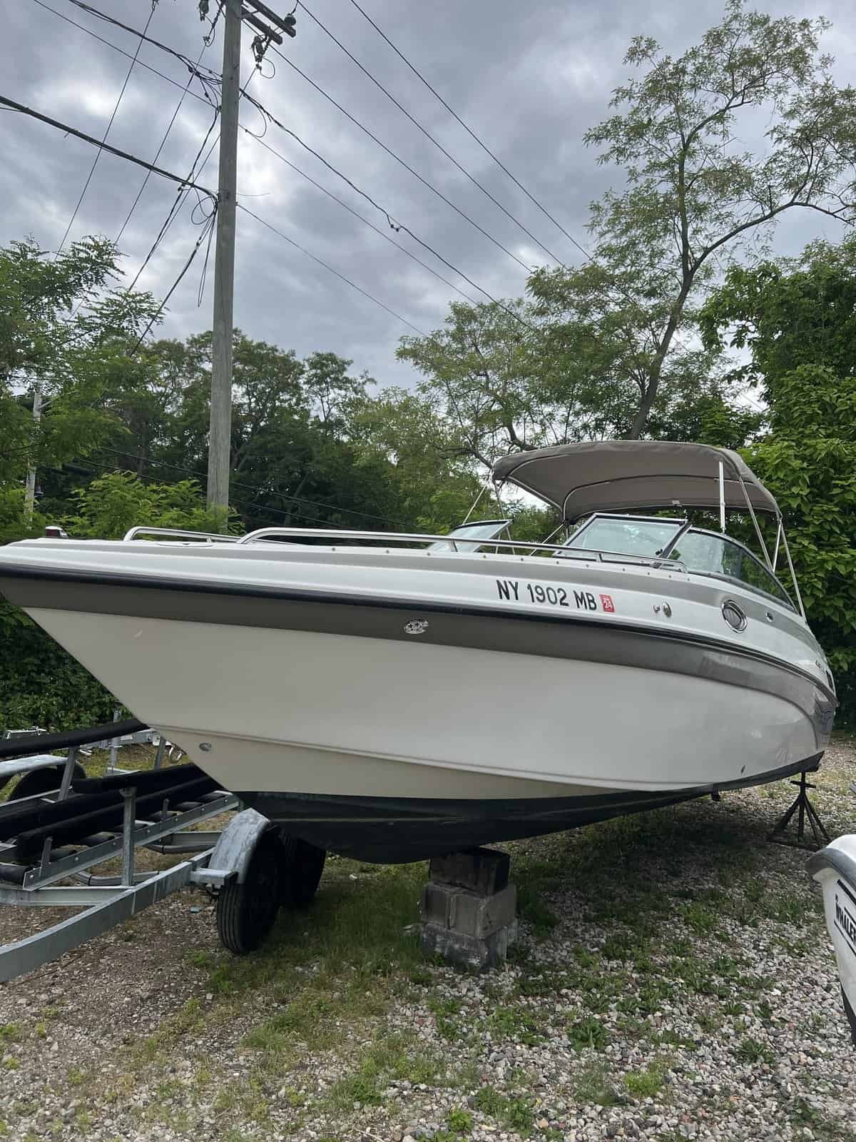 2004 Crownline 270 in flanders NY