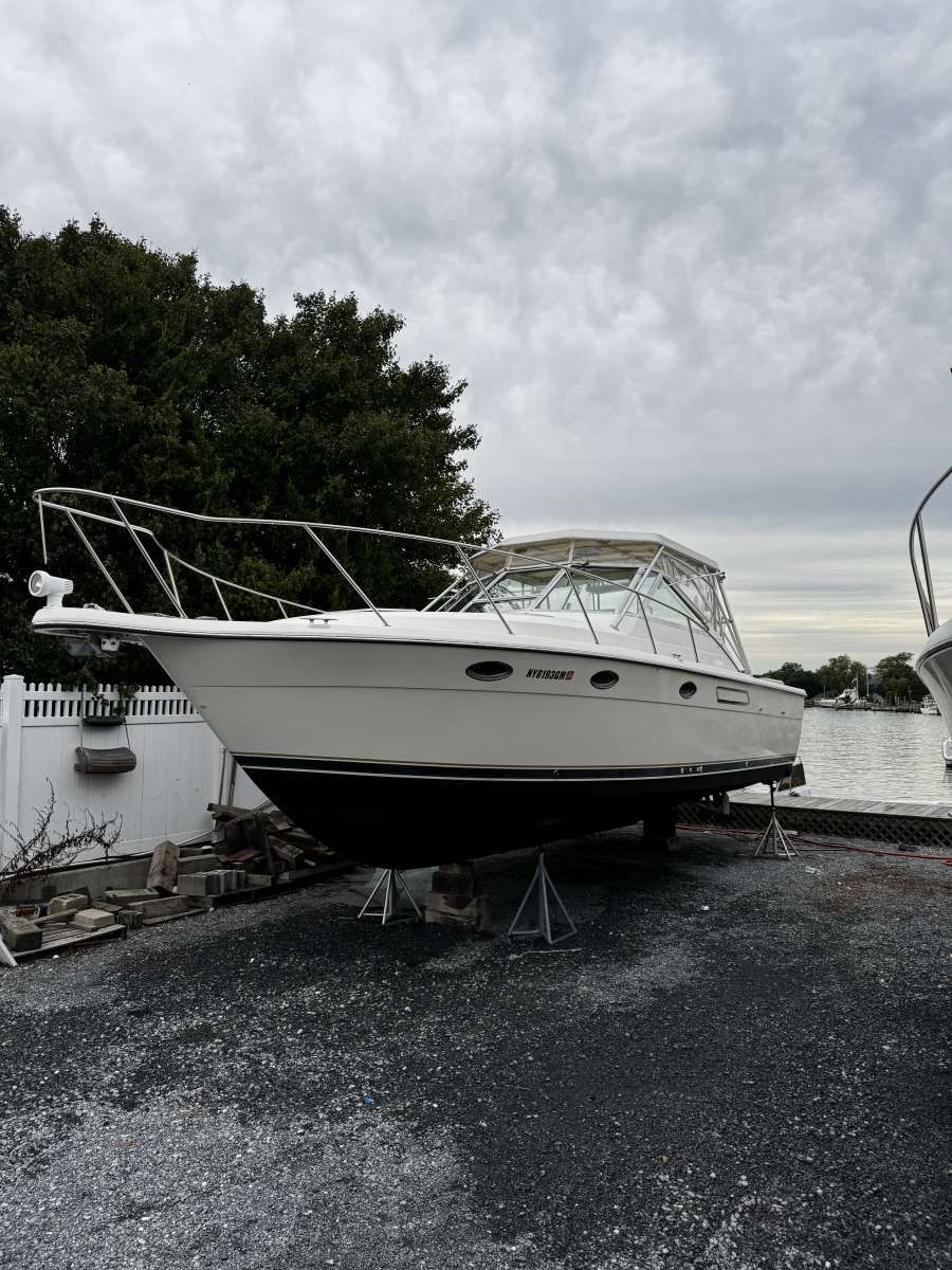1996 Tiara 3100 Open in babylon NY