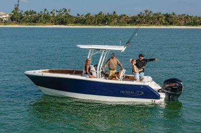 2026 Robalo R230 NAN in babylon NY