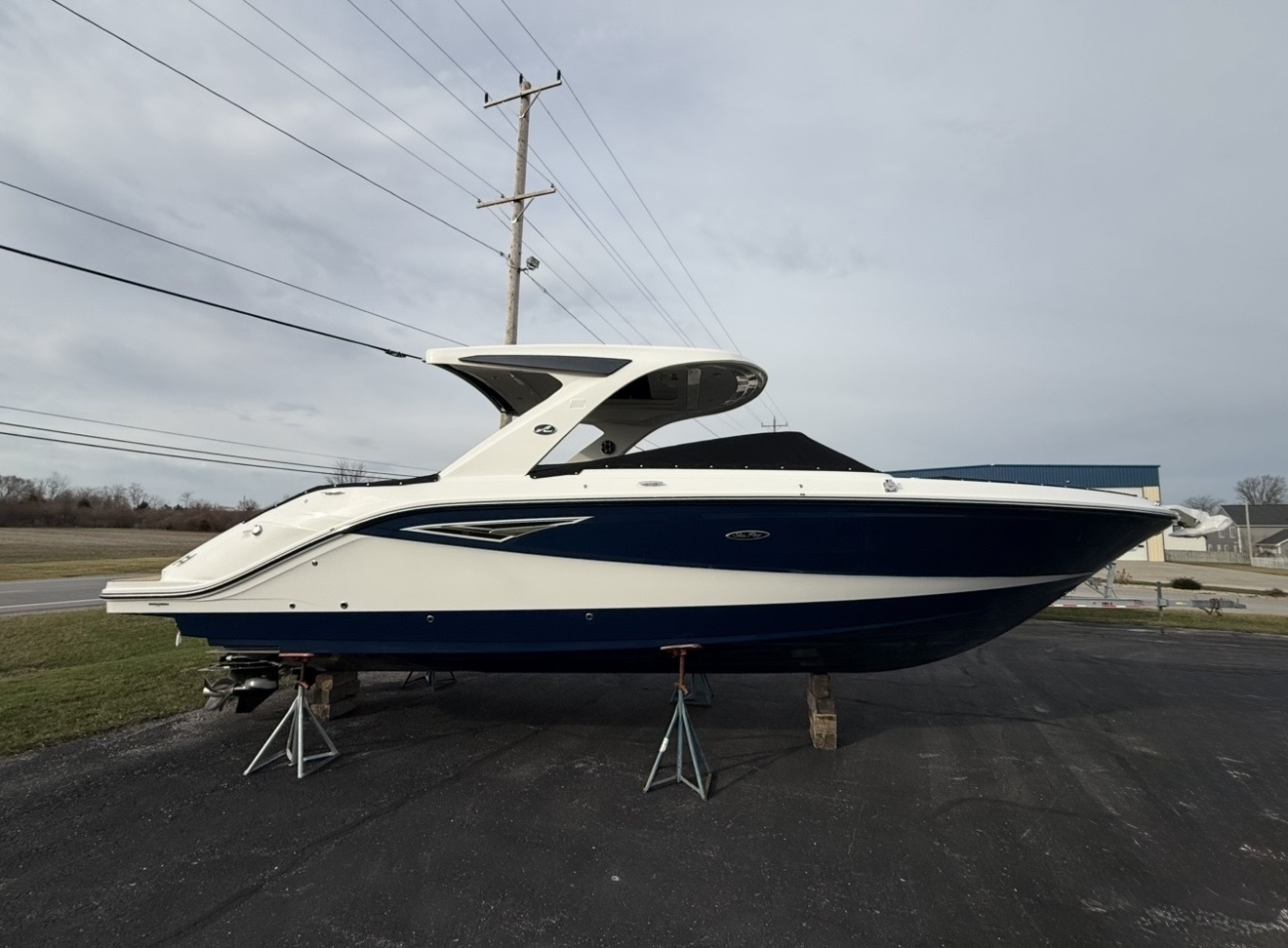 2026 Sea Ray SLX 310 in marblehead OH