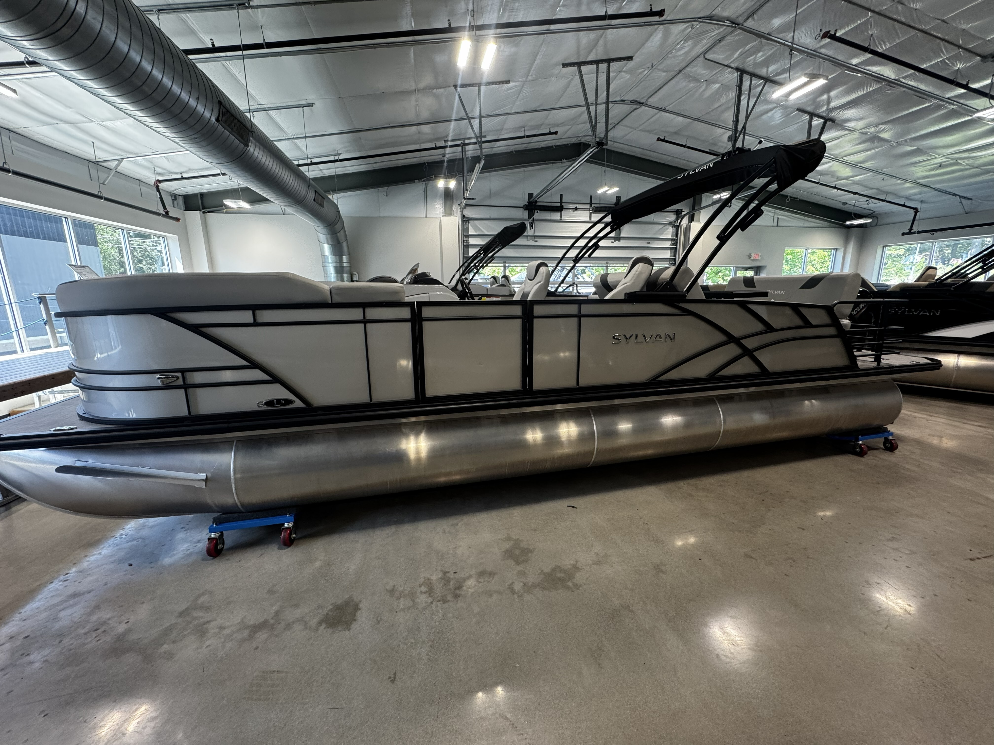 2025 Sylvan L5 Pontoon Boat boat
