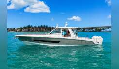 2025 Boston Whaler 420 Outrage Center Console Boat boat