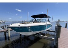 Sea Ray SDX 270 Surf Review image