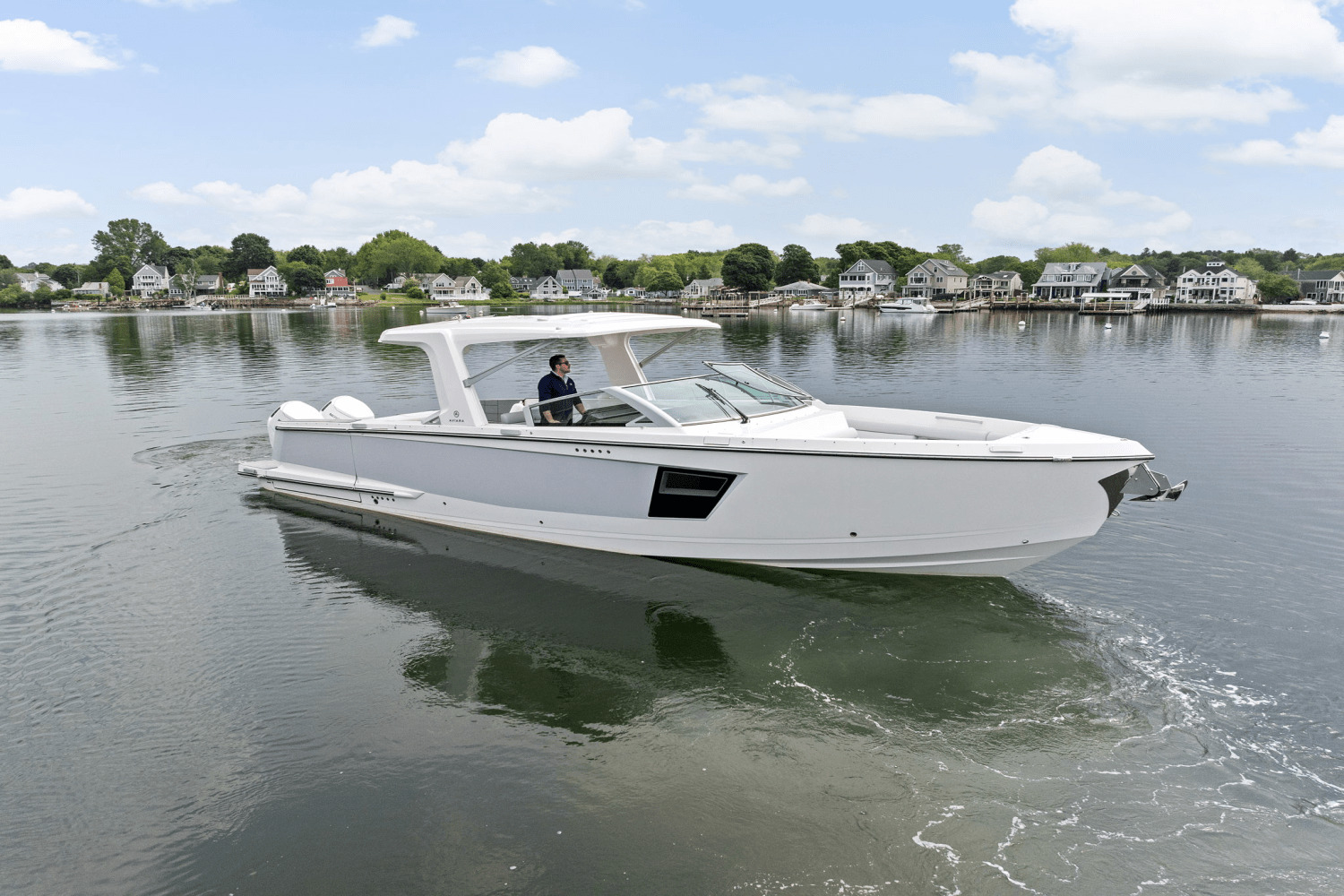 2023 Aviara AV40 Outboard in stuart FL