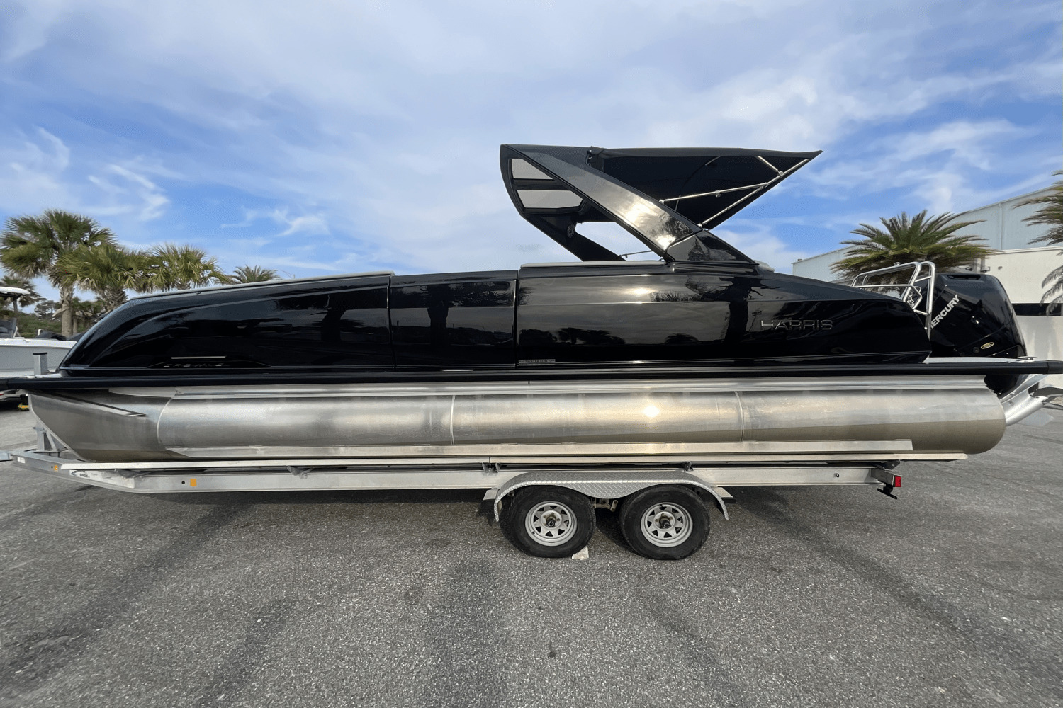 2024 Harris Crowne 250 Pontoon Boat boat