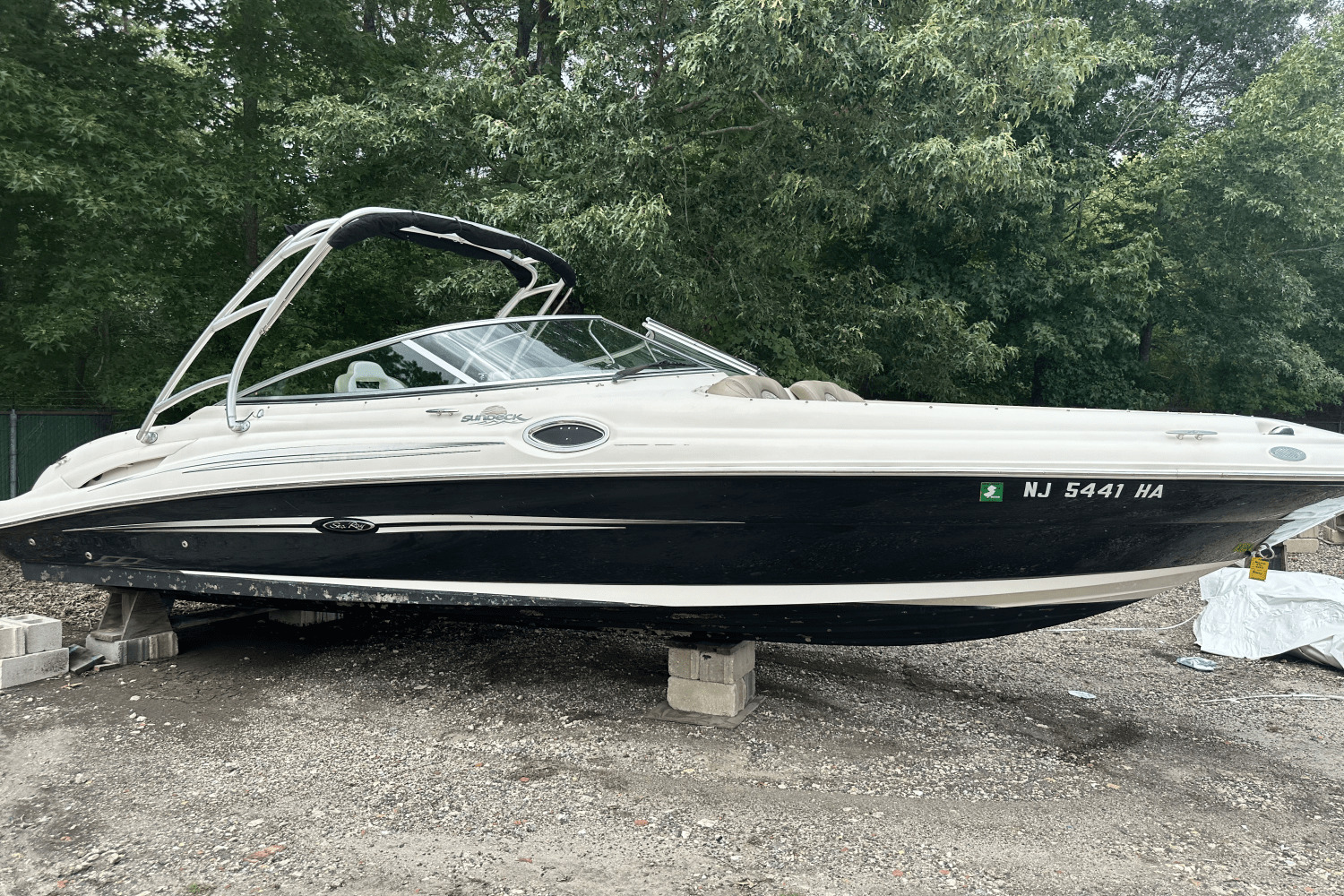2007 Sea Ray 270 SUNDECK Deck Boat boat