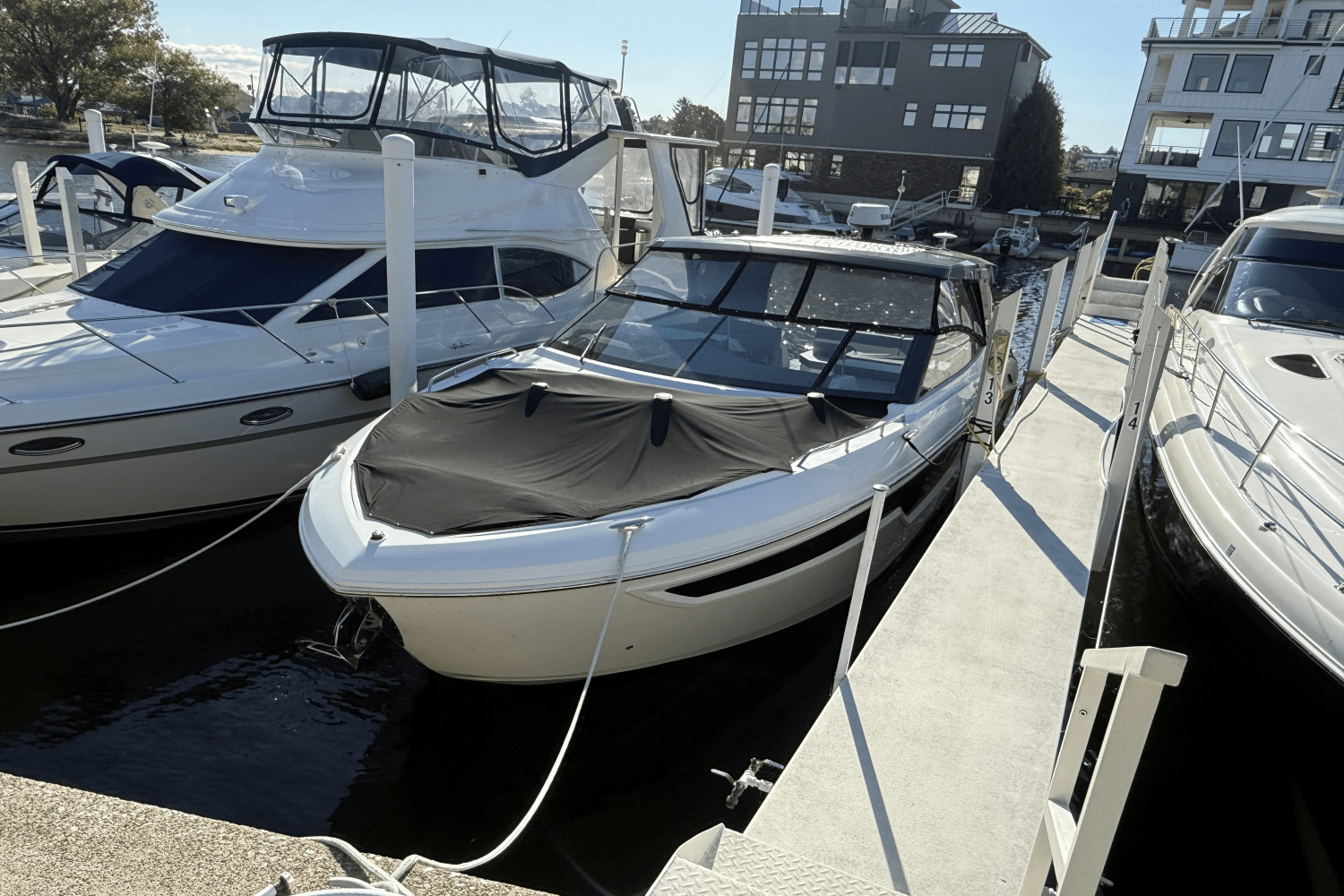 2020 Cruisers Yachts 38 GLS 38 GLS OB in grand haven MI
