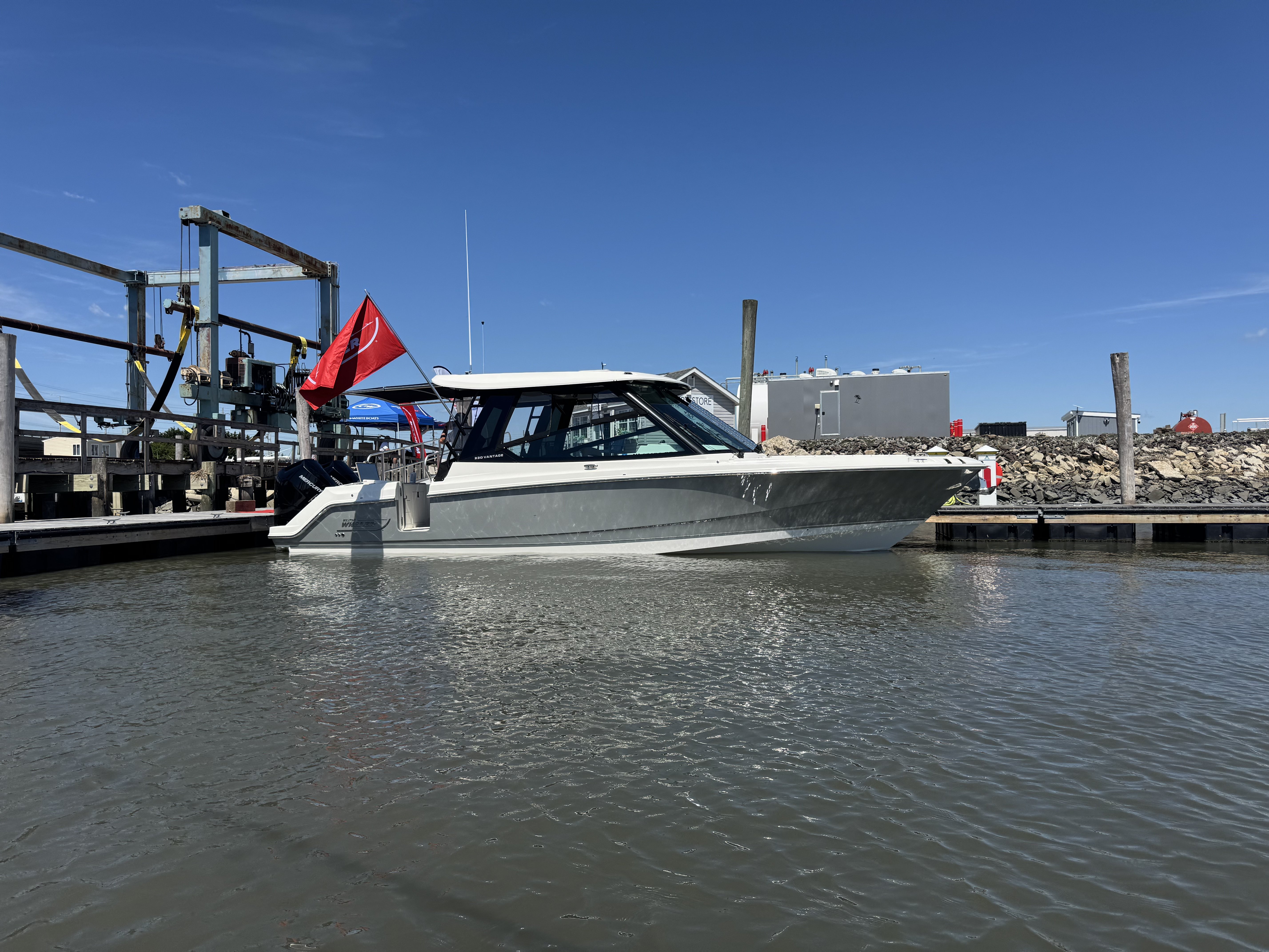 2025 Boston Whaler 330 Vantage Dual Console Boat boat