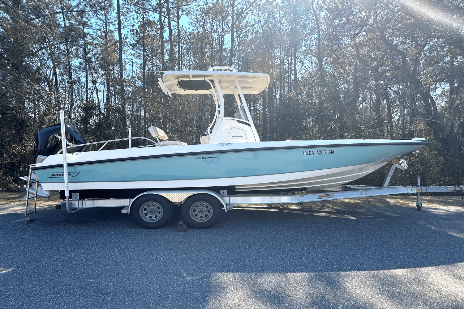 2021 Boston Whaler 240 DAUNTLESS 280 in charleston SC