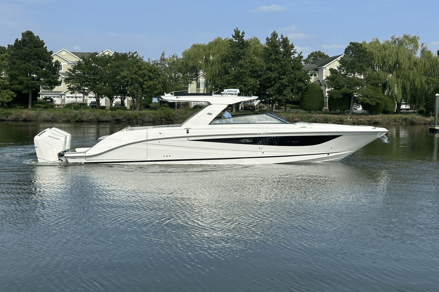 2025 Sea Ray SLX 400 Outboard W 230 in grasonville MD
