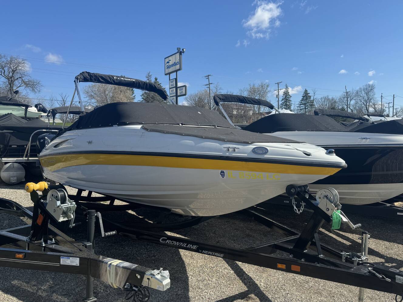 A photo of this 2015 Crownline 19SS