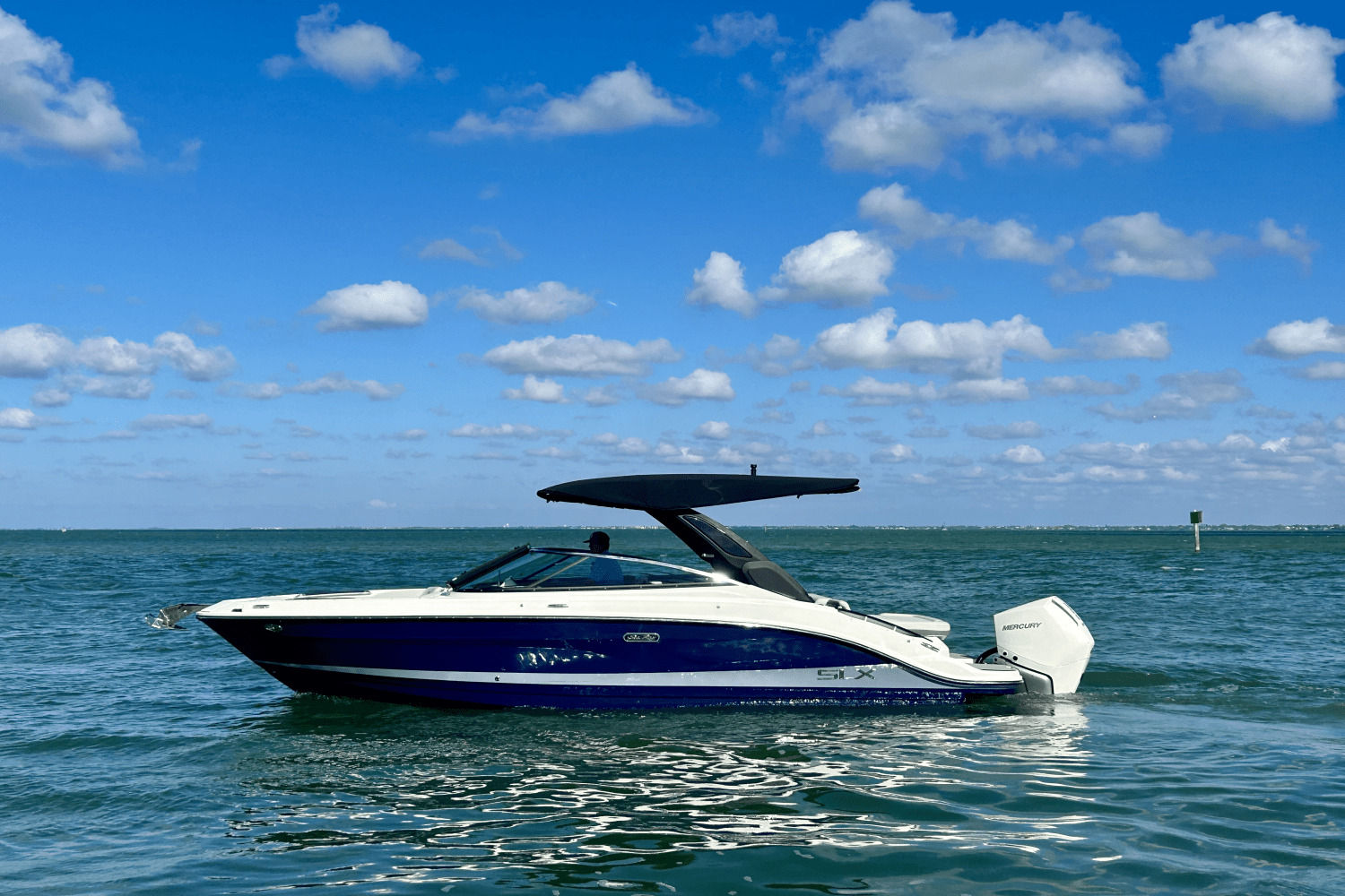 2025 Sea Ray SLX 260 Outboard W 230 in sarasota FL