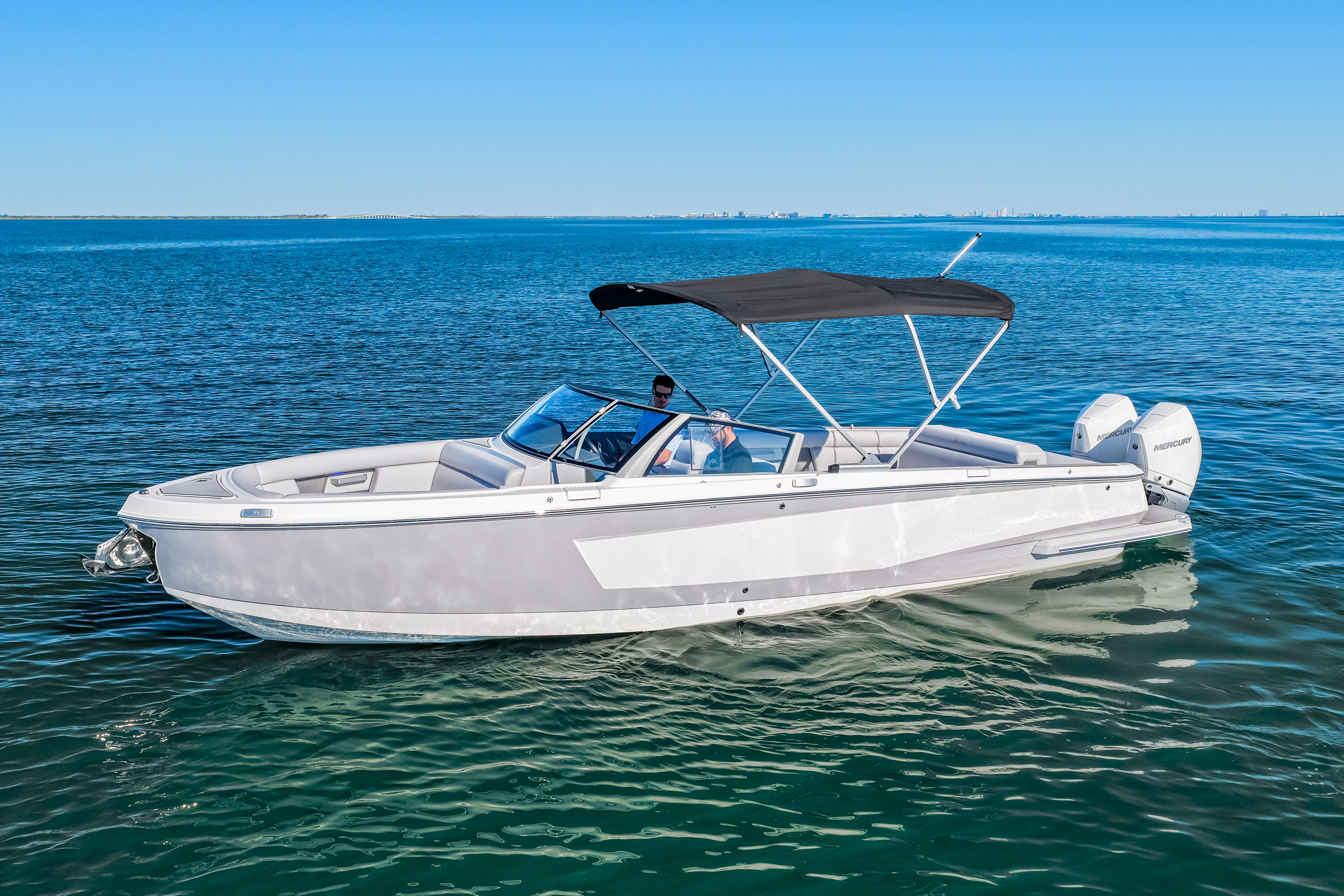 2025 Aviara AV28 Outboard Runabout Boat boat