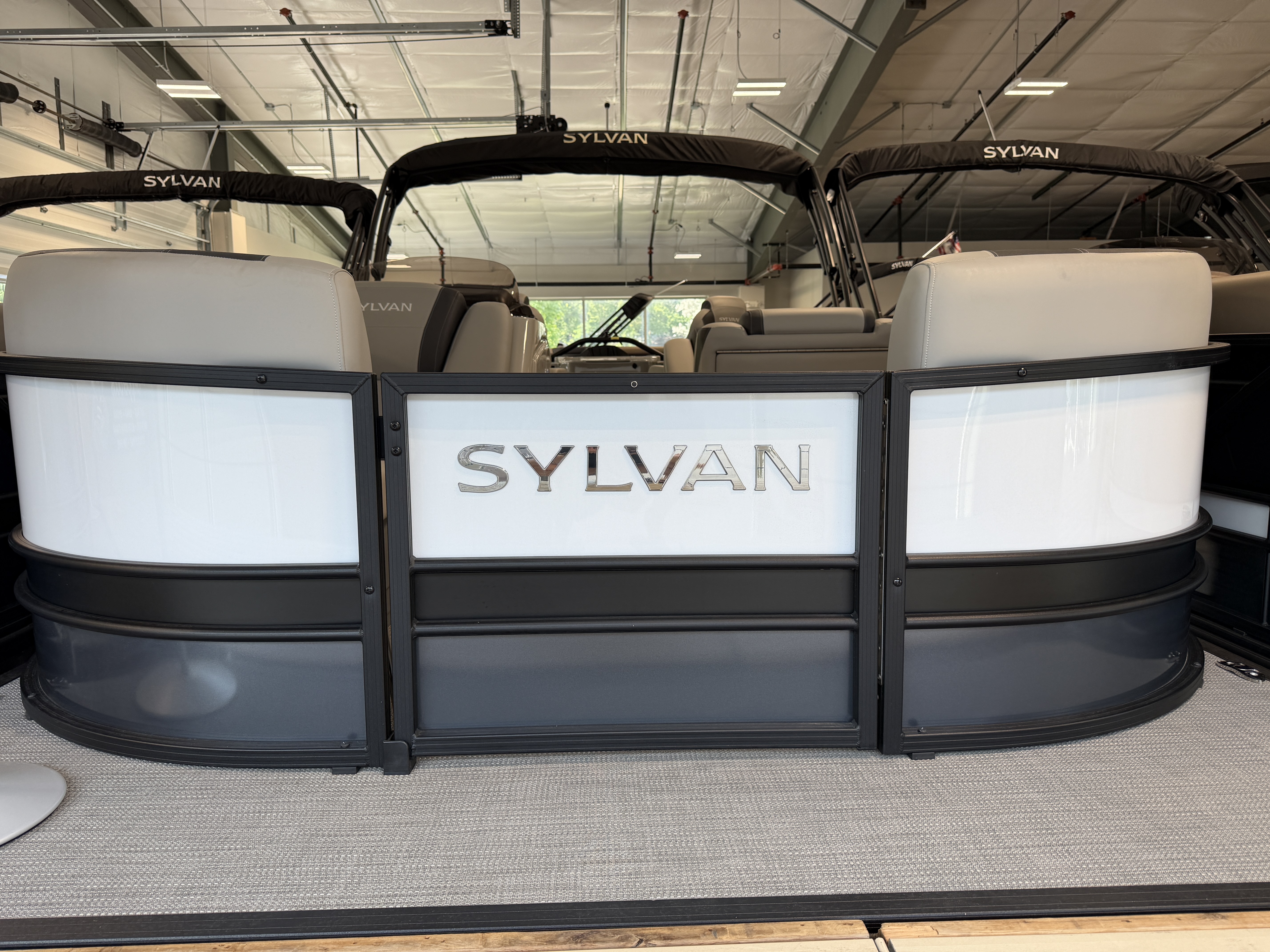 2025 Sylvan L3 RLZ in fenton MI