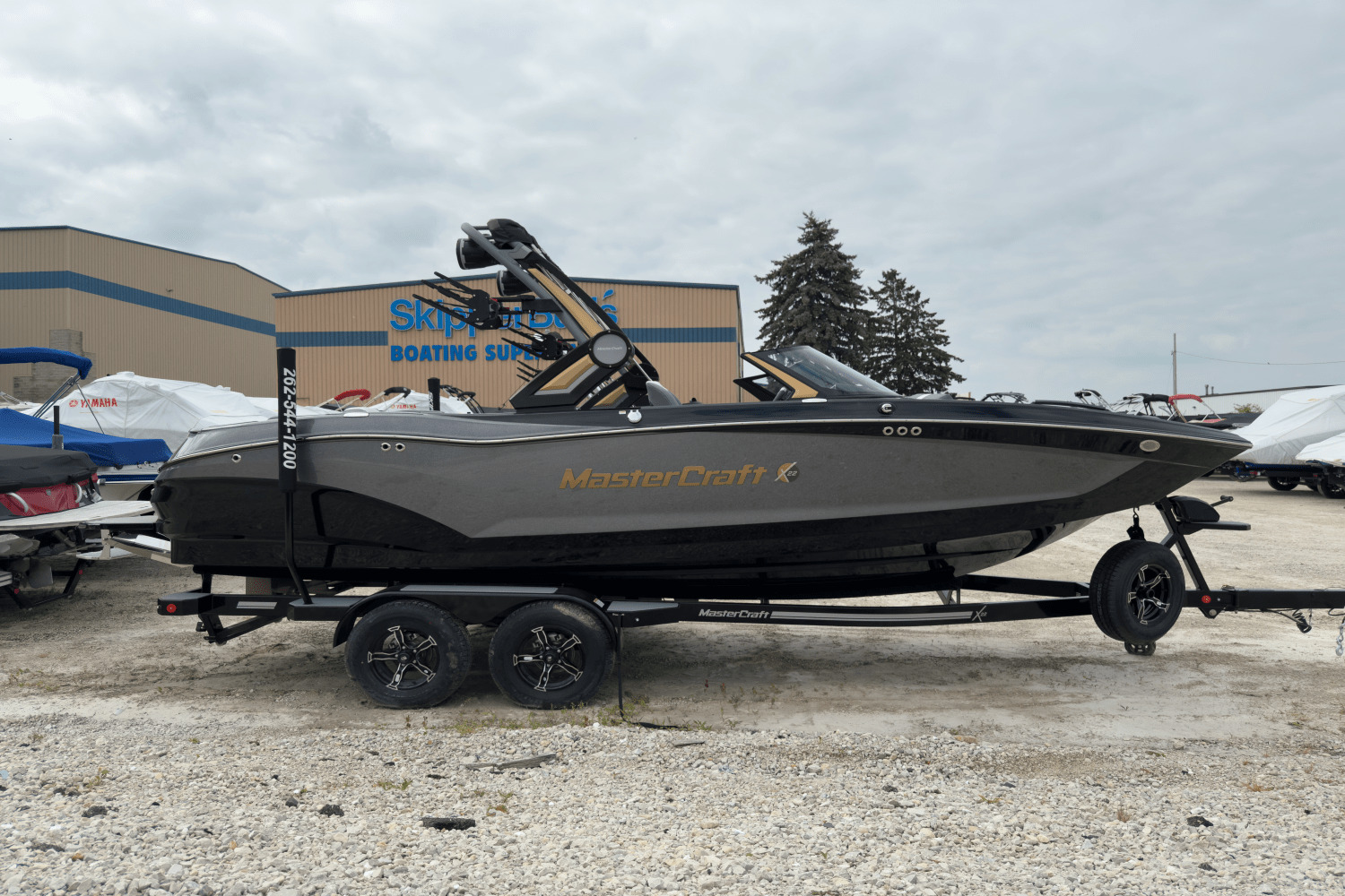 2025 Mastercraft X22 Ski and Wakeboard Boat boat