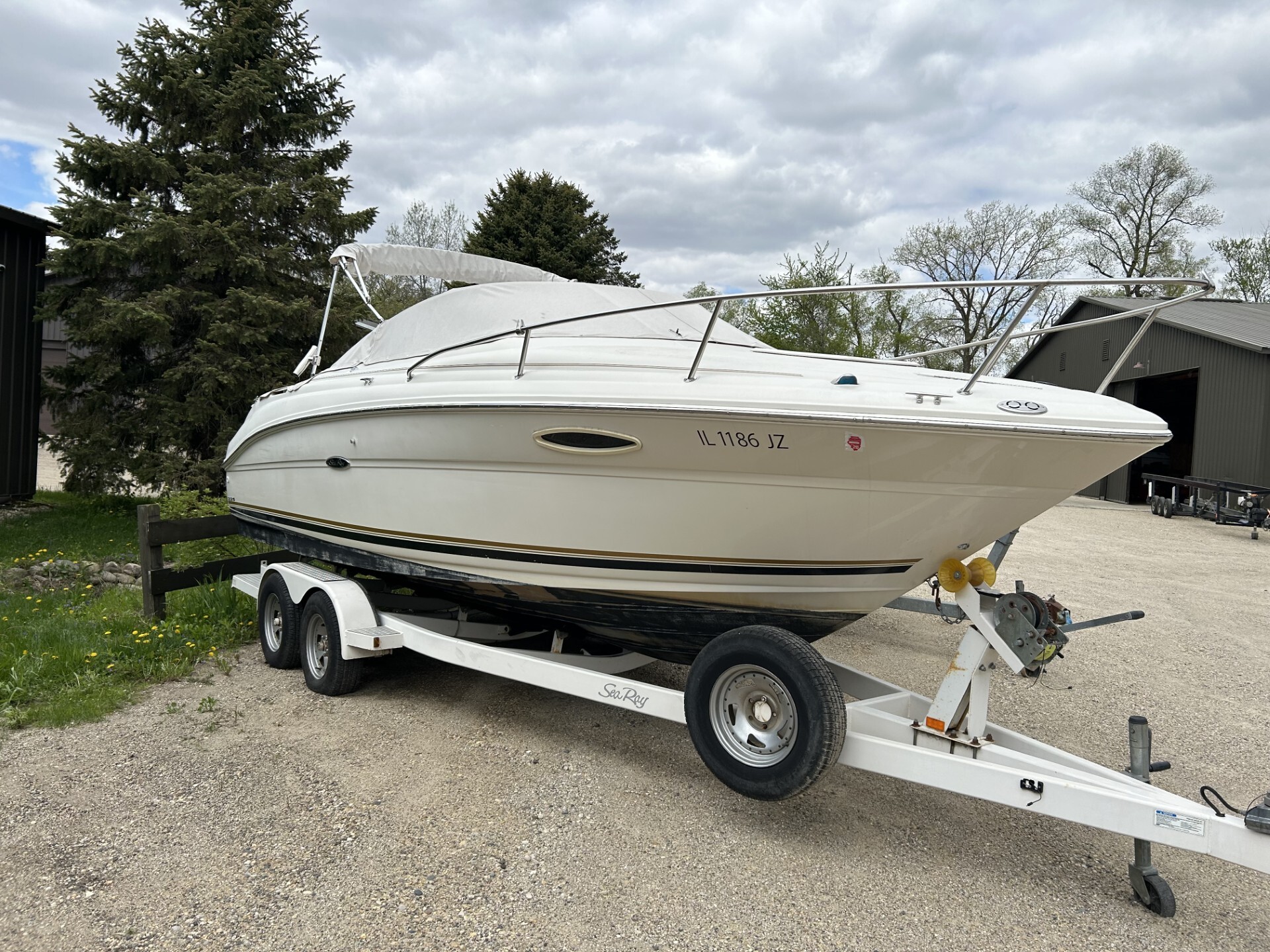 2004 Sea Ray 225 WEEKENDER in pewaukee WI