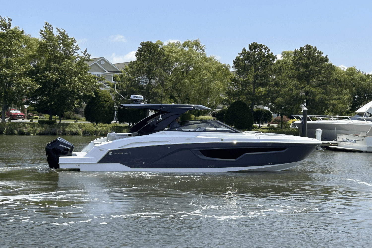 2026 Cruisers Yachts 34 GLS Outboard in grasonville MD