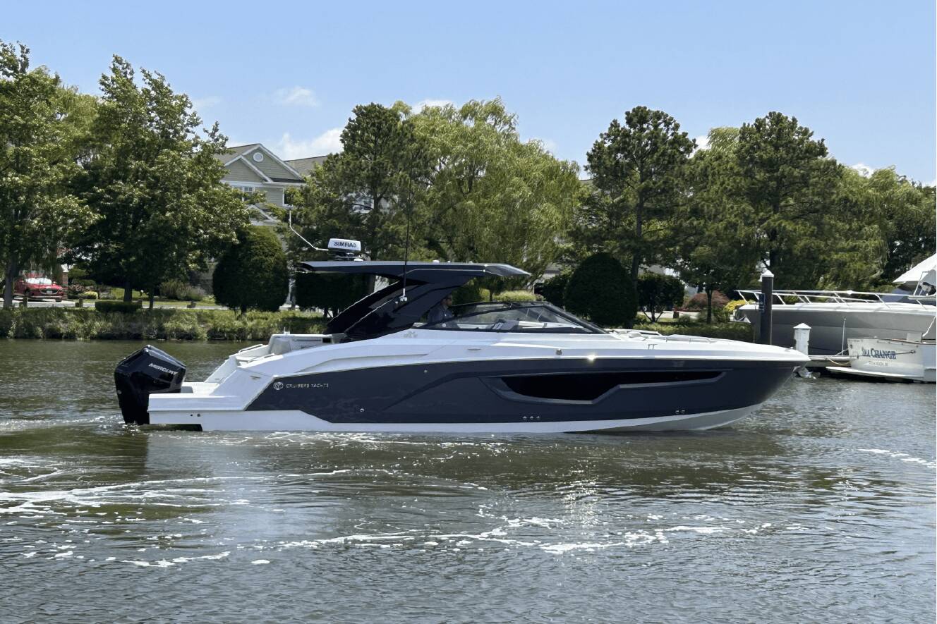 A photo of this 2026 Cruisers Yachts 34 GLS Outboard