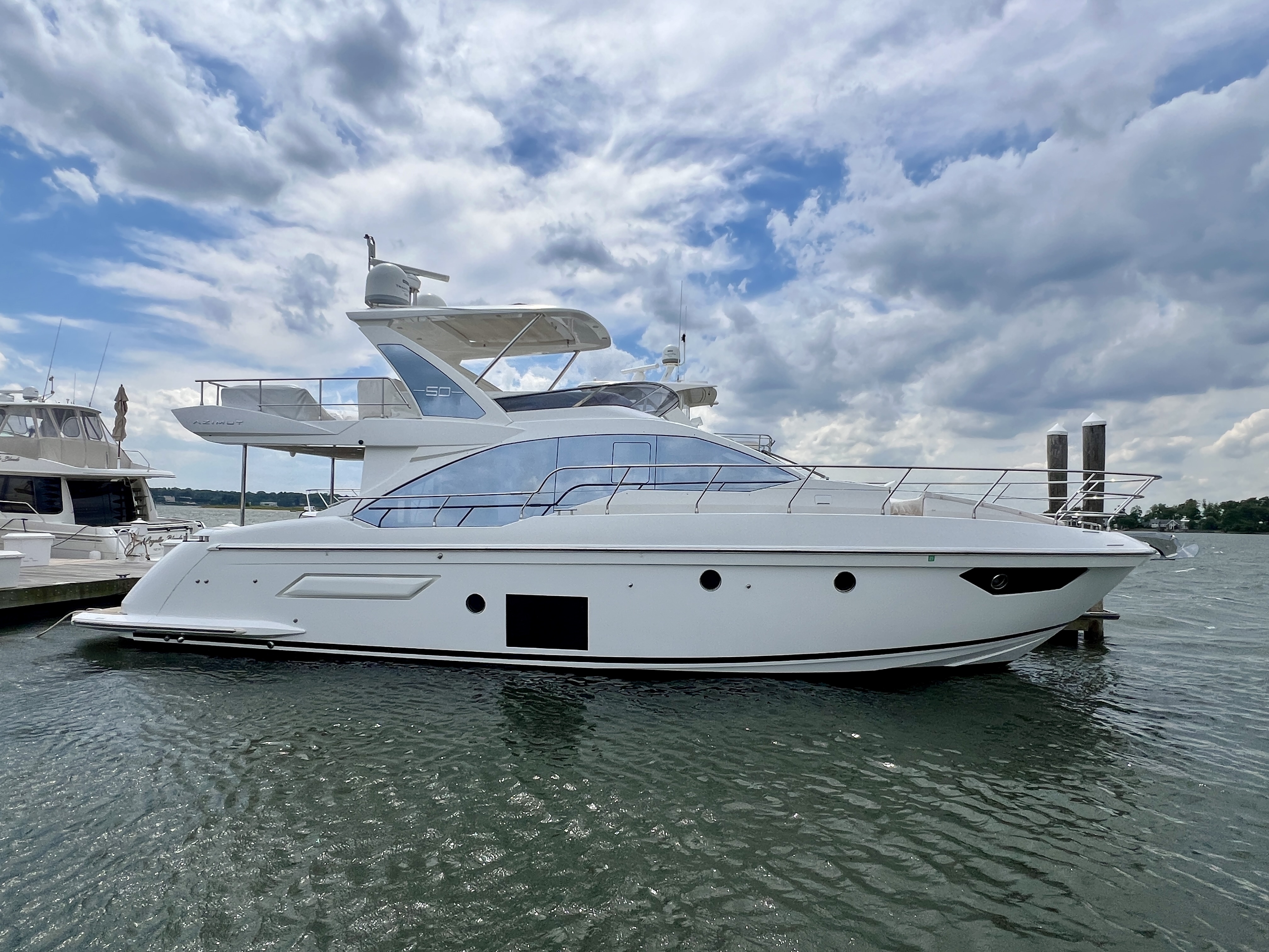 2019 Azimut 50 FLYBRIDGE in washington CT