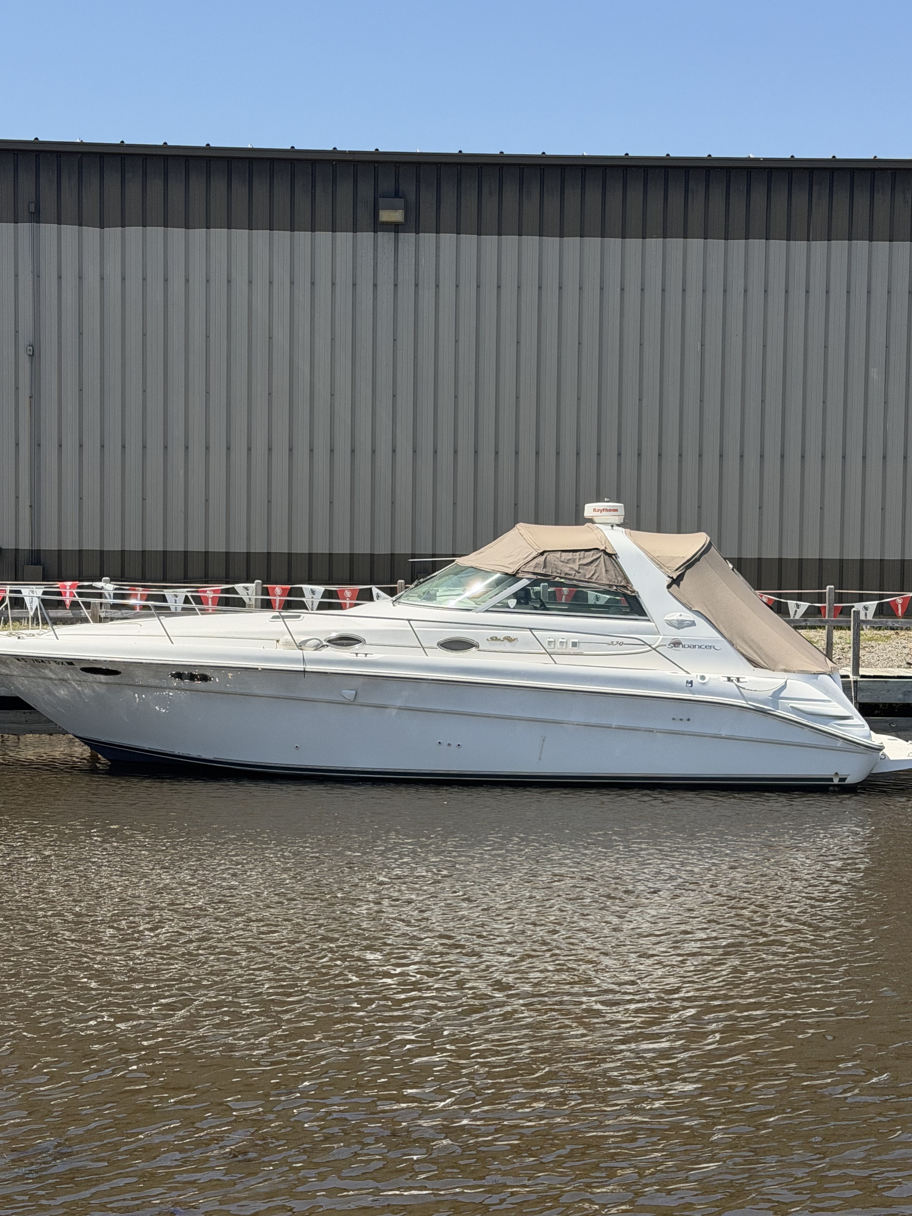 1996 Sea Ray 330 SUNDANCER in oshkosh WI