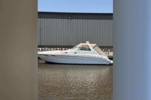 1996 Sea Ray 330 SUNDANCER in oshkosh WI