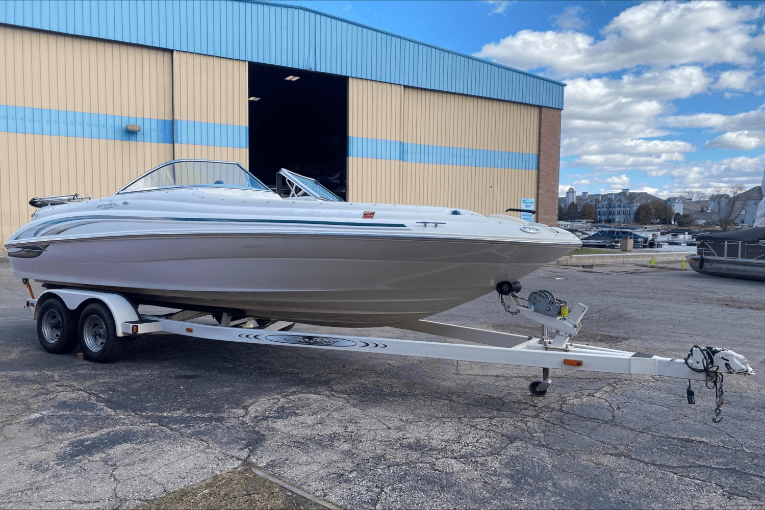 2000 Sea Ray 210 SUNDECK in madison WI