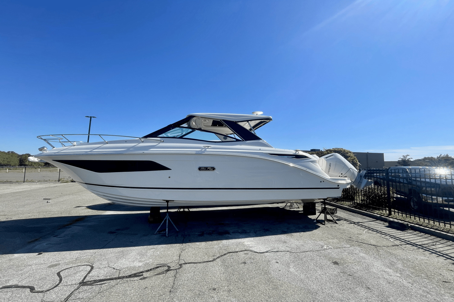 2026 Sea Ray Sundancer 320 Outboard 390 in danvers MA