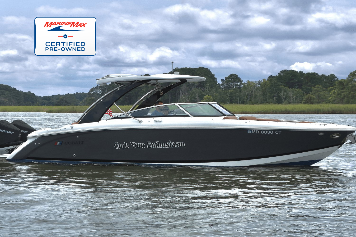 2023 Cobalt 30SC Outboard R8 OB in grasonville MD