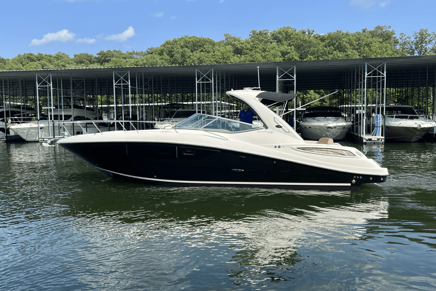 2016 Sea Ray 330 SUNDANCER in lake ozark MO