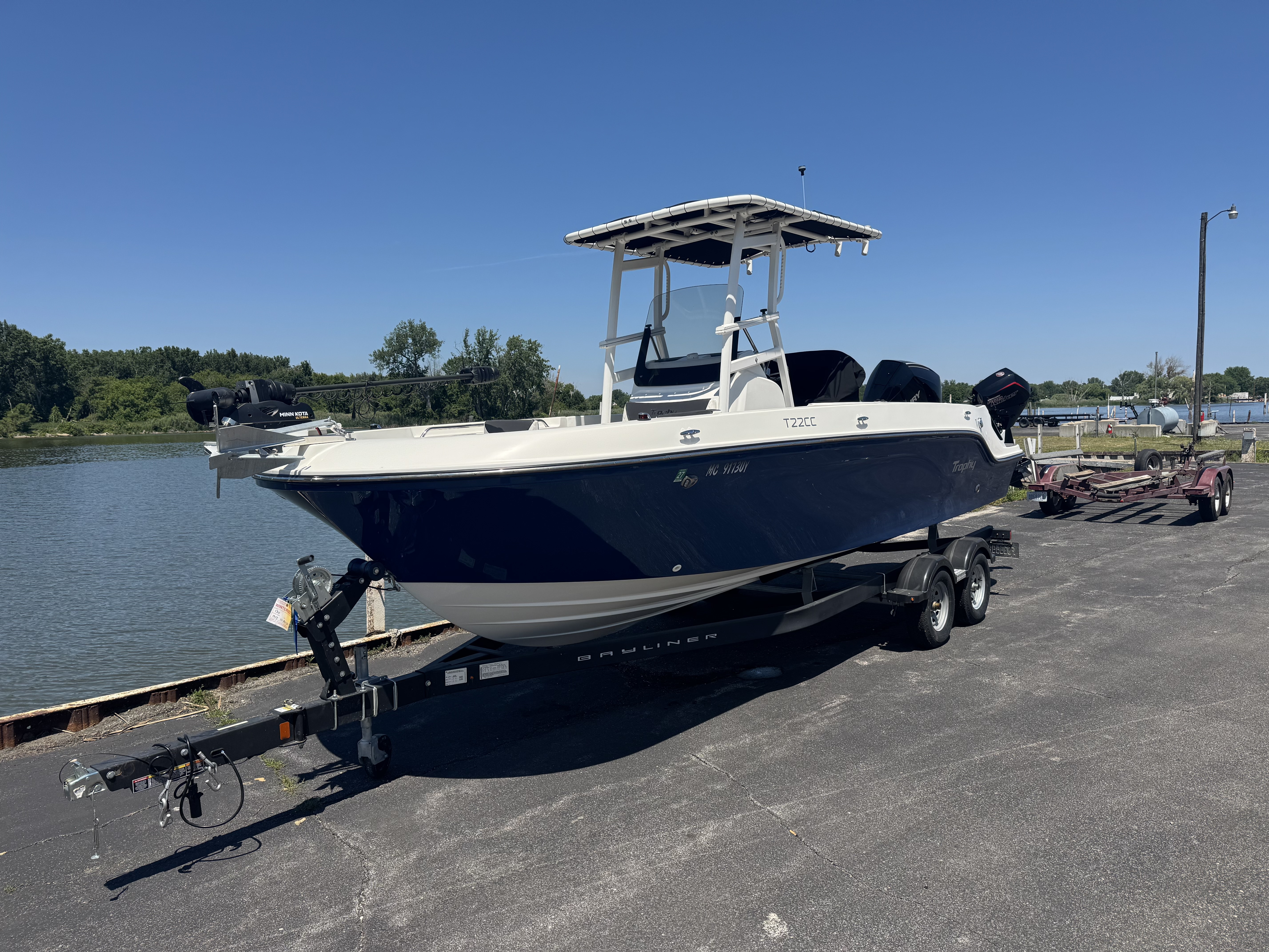 2023 Bayliner CC 22 TROPHY T24CC in bay city MI