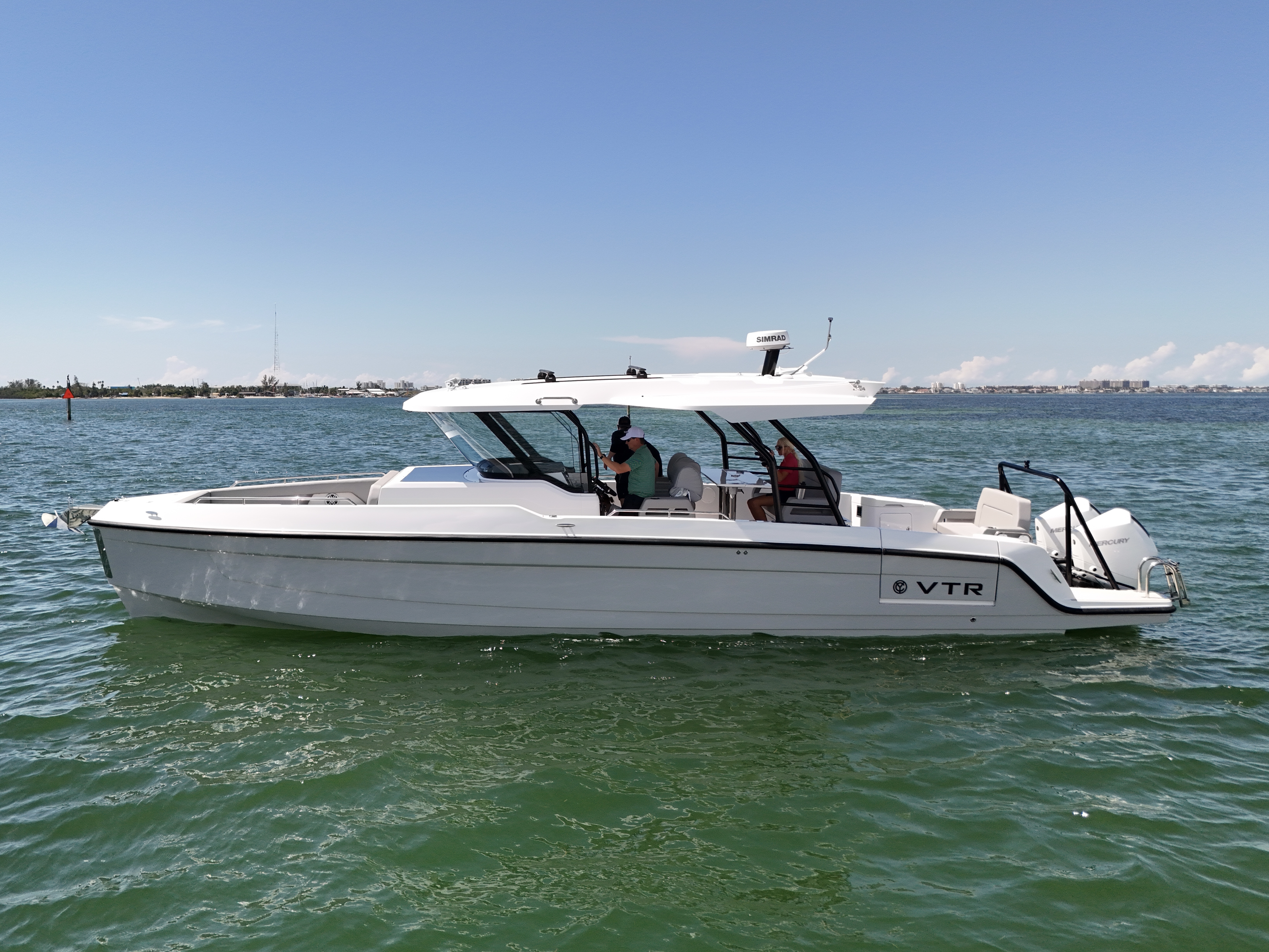 2026 Cruisers Yachts 38 VTR Bowrider Boat boat