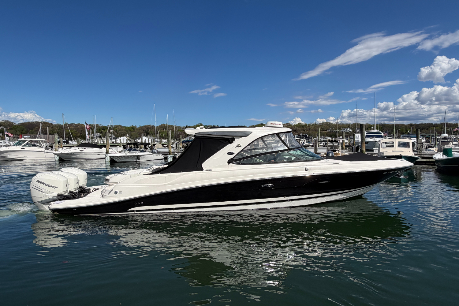 2017 Sea Ray SLX 350 OB W 230 in huntington NY