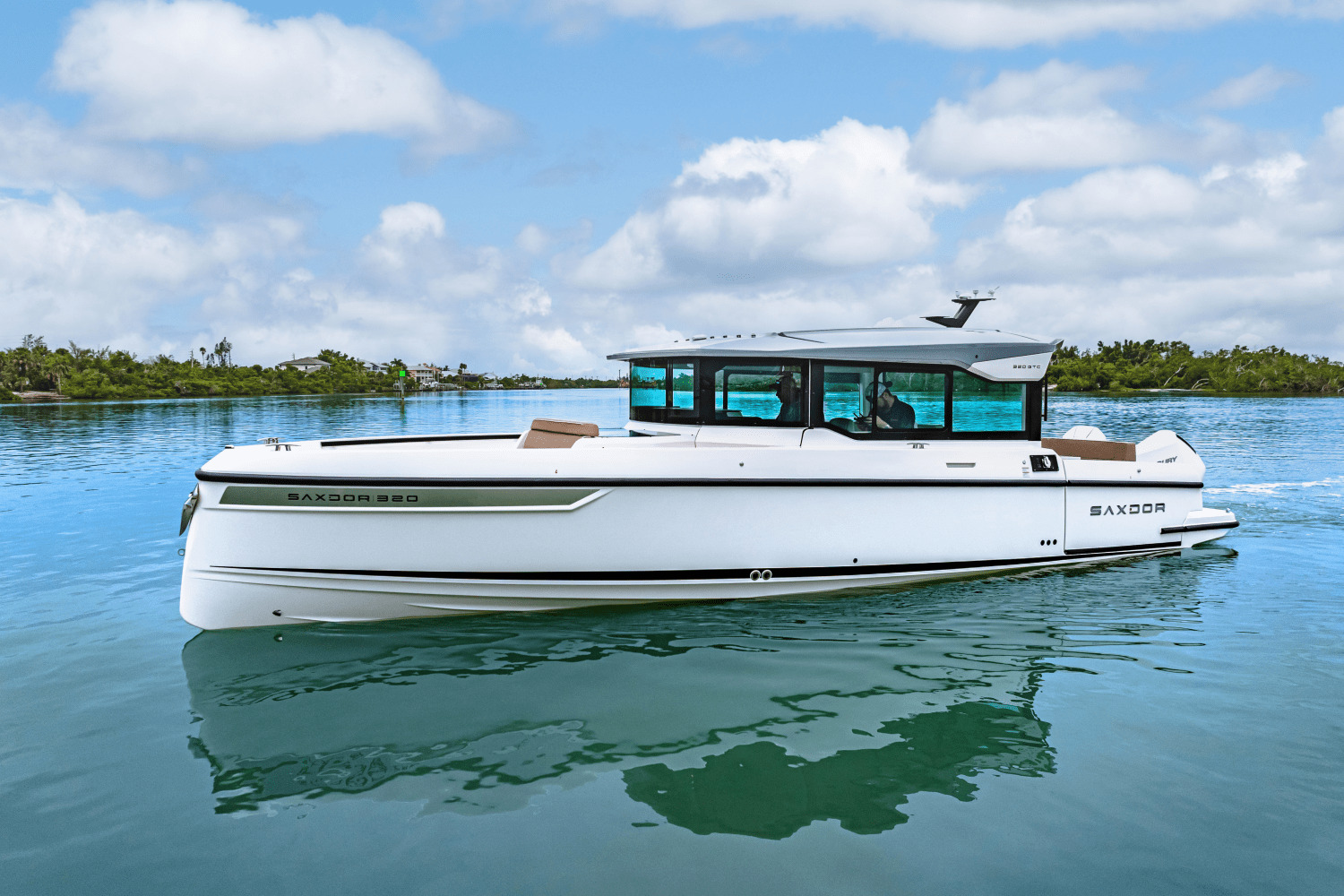 2026 Saxdor 320 GTC Sport Cruiser Boat boat