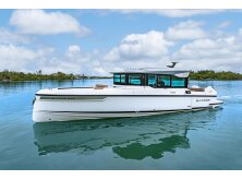 Saxdor 460 GTC Debuts at Palm Beach International Boat Show image