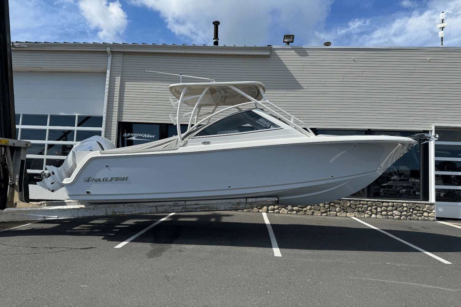 2026 Sailfish 245 DC Runabout Boat boat