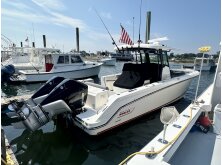 Boston Whaler 330 Outrage Review image