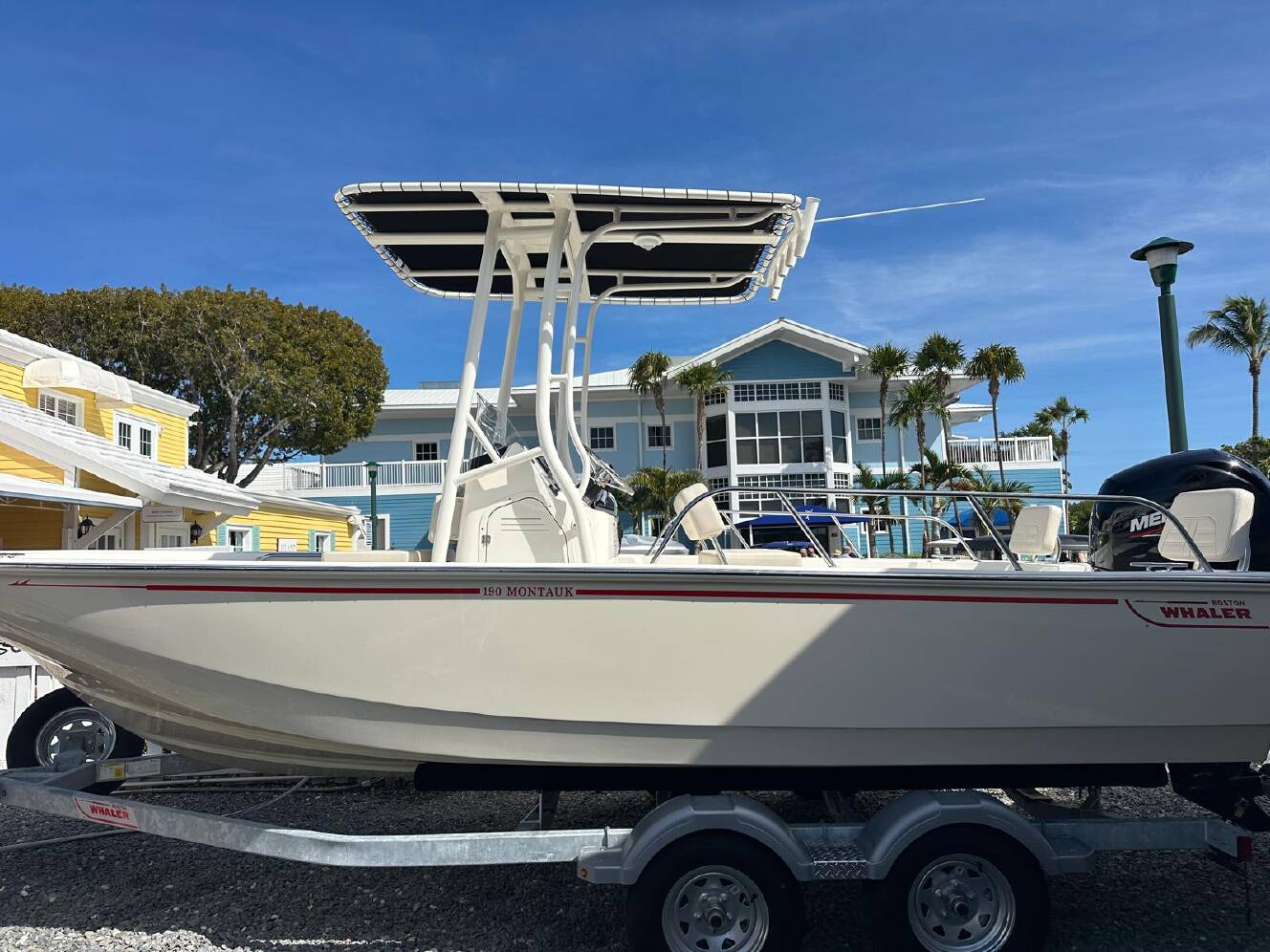 A photo of this 2026 Boston Whaler 190 Montauk