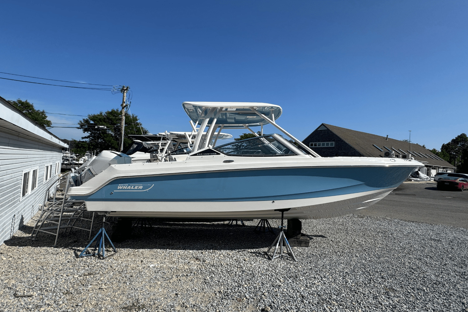 2026 Boston Whaler 240 Vantage in huntington NY