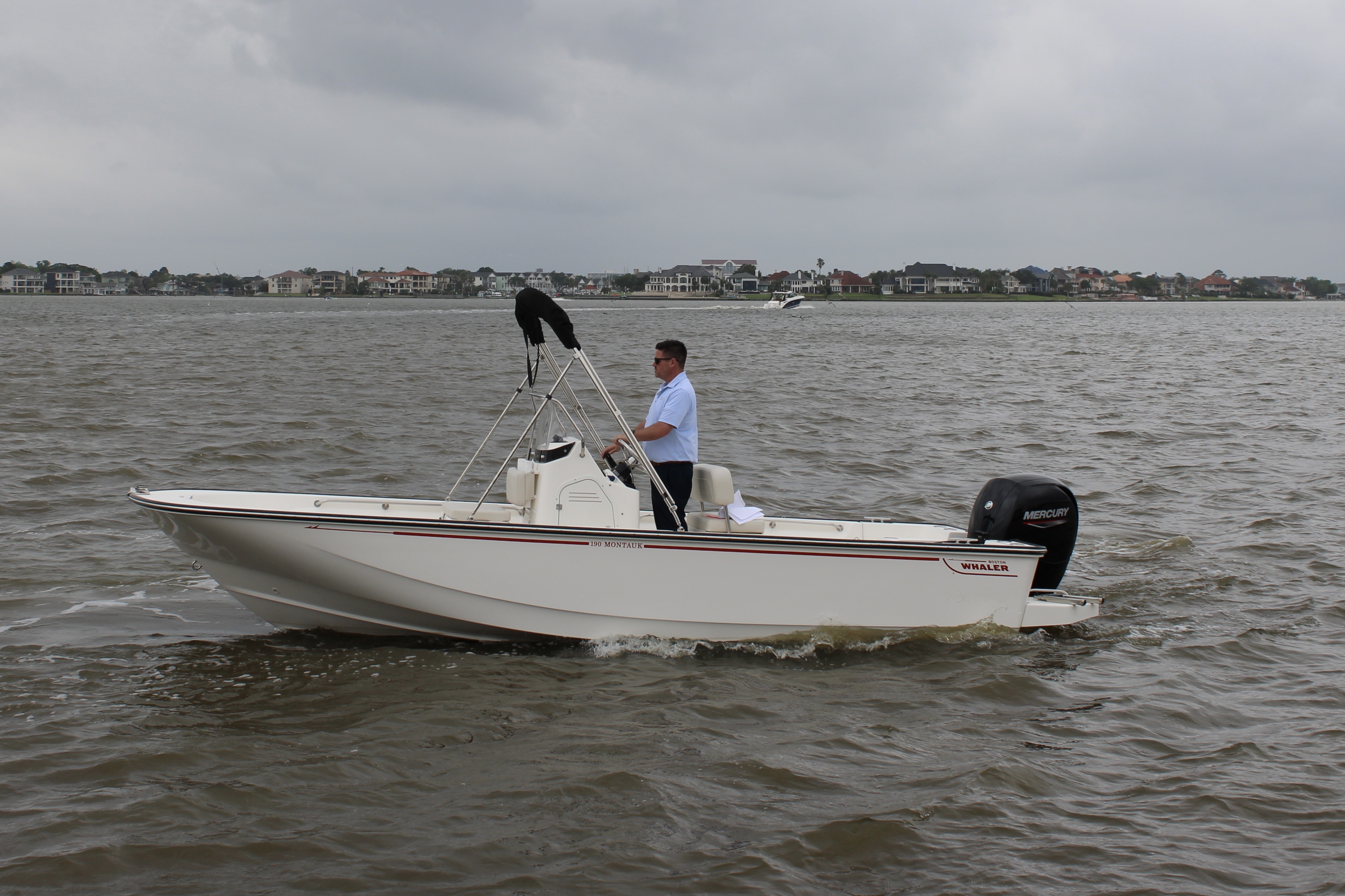 2026 Boston Whaler 190 Montauk in seabrook TX