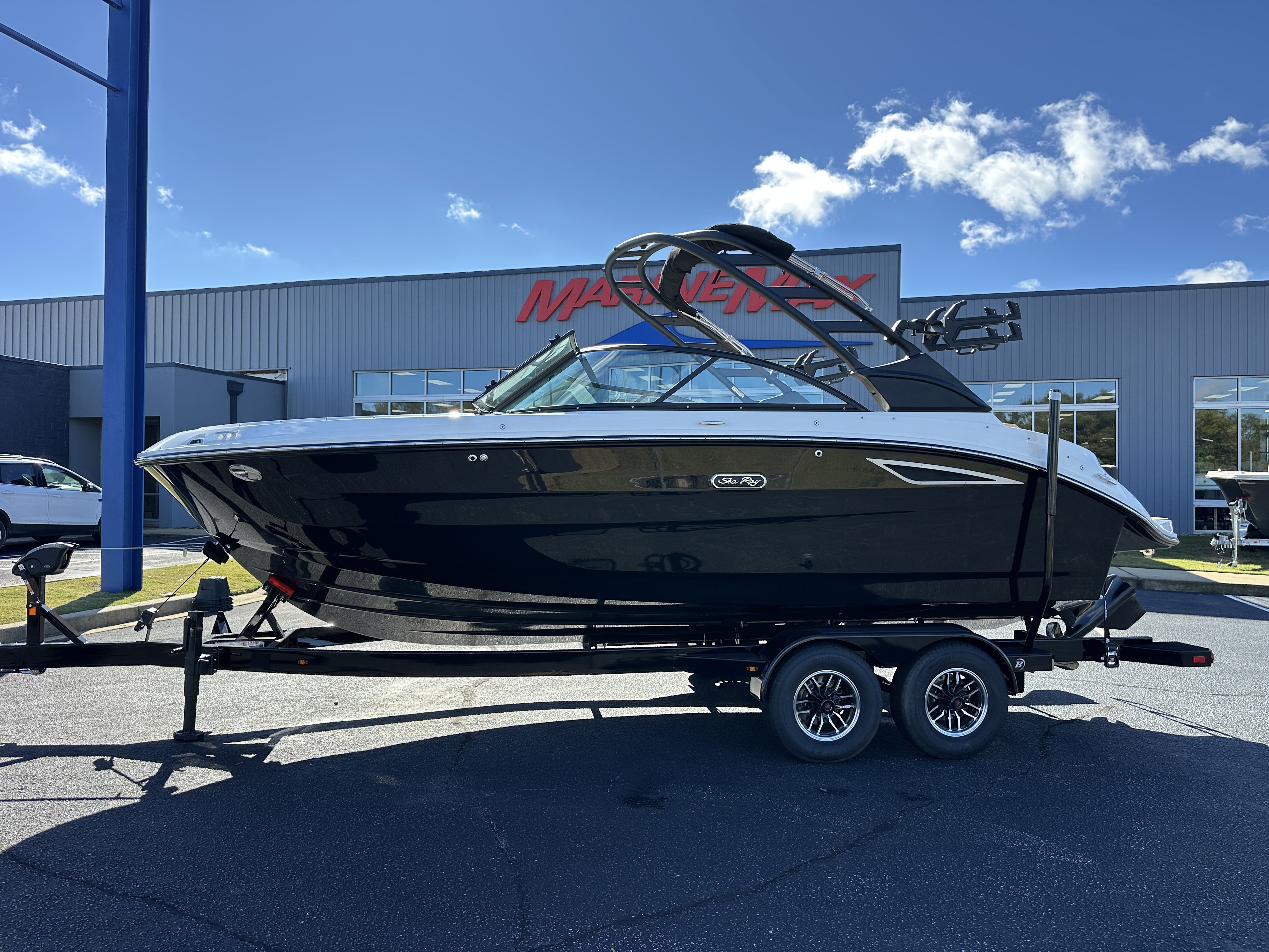 2026 Sea Ray SDX 230 Surf 290 OUTBOARD in greenville SC