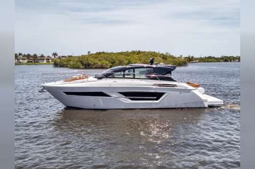 2026 Cruisers Yachts 46 Cantius in stuart FL